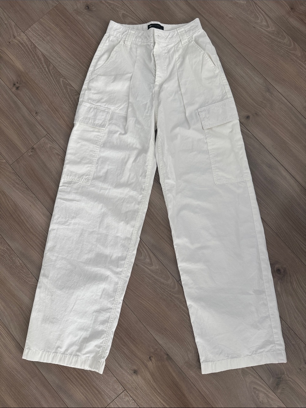 ASOS design White Cargo Straight womens Pants US 0 NWOT